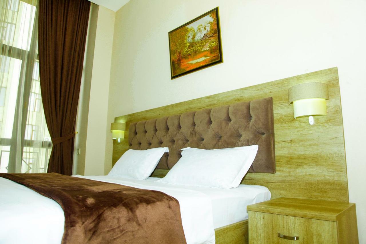 Hotel Grand Zugdidi Eksteriør bilde