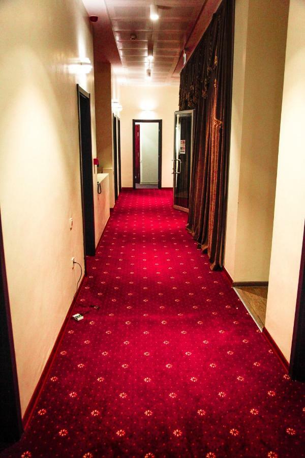 Hotel Grand Zugdidi Eksteriør bilde