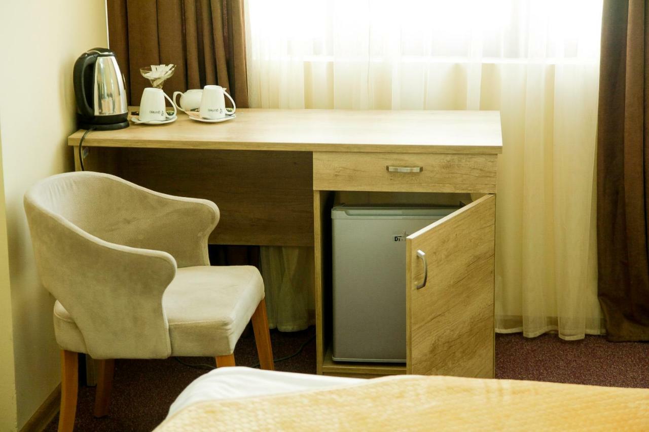 Hotel Grand Zugdidi Eksteriør bilde