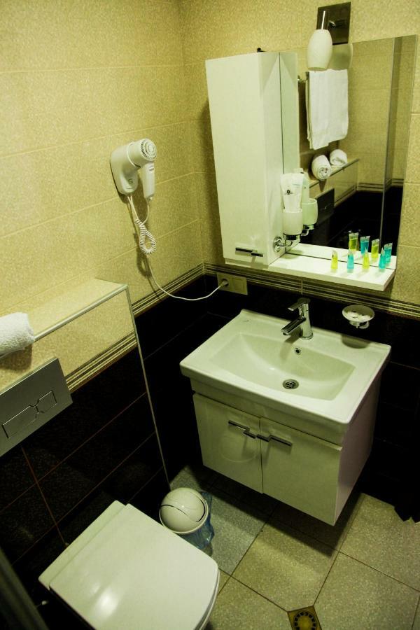 Hotel Grand Zugdidi Eksteriør bilde