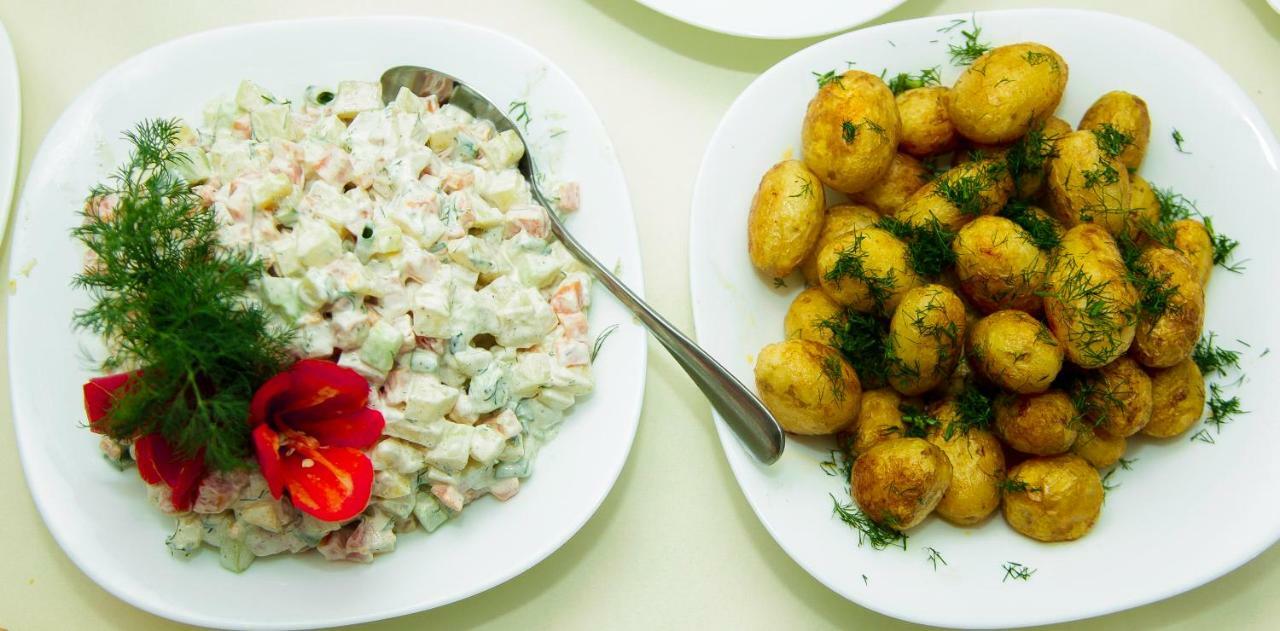 Hotel Grand Zugdidi Eksteriør bilde